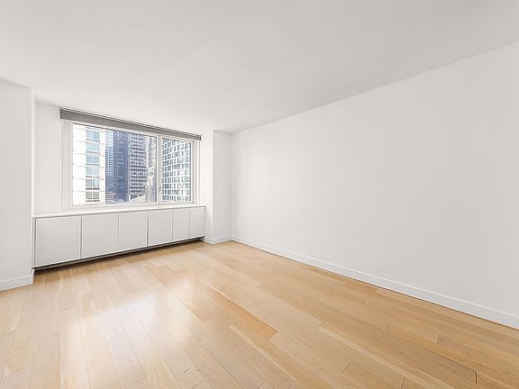 4th image of 301 W 53rd St APT 12K