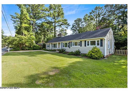 1104 N Overlook Dr Photo 1