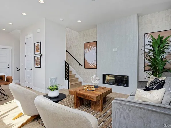 2876 S Machebeuf, Denver, CO 80236