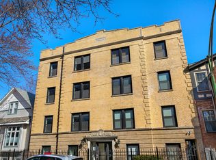 1746 W Henderson St #P-3, Chicago, IL 60657