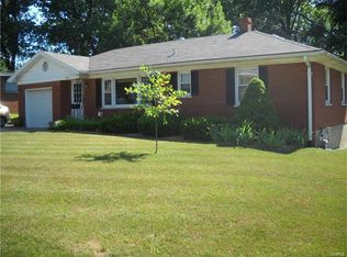 2125 Wyckoff St, Alton, IL 62002