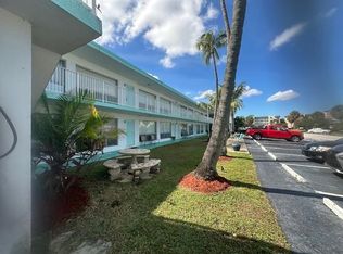 3212 NE 7th Pl APT 10, Pompano Beach, FL 33062