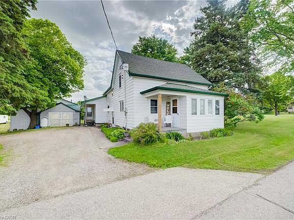 2nd image of 1623 Wilmot Centre Rd