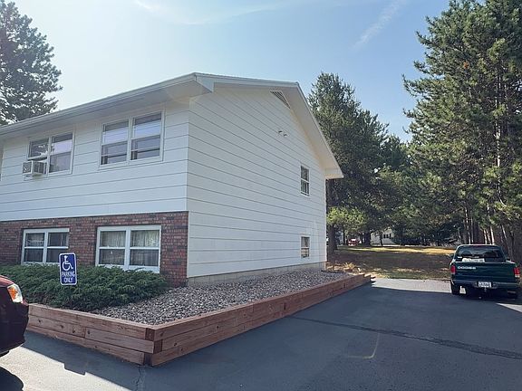 3rd image of 3605 Ross Ave #3