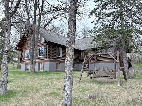 3rd image of 40105 Hunters Rd