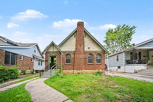 5114 Brooklyn Ave Photo 1