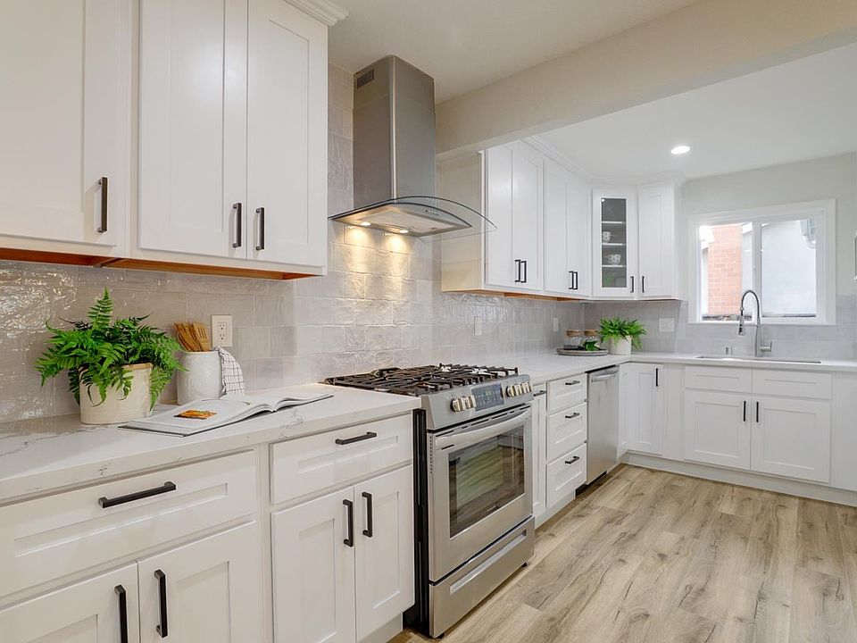 1st image of 2932 Remington Way