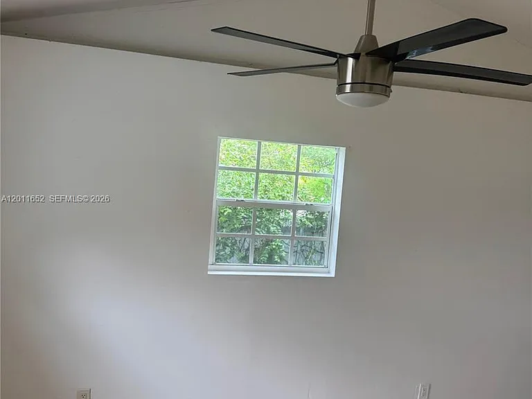 411 NW 106th St — Photo 9