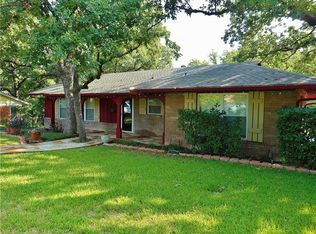 5725 Rockhill Rd, Fort Worth, TX 76112