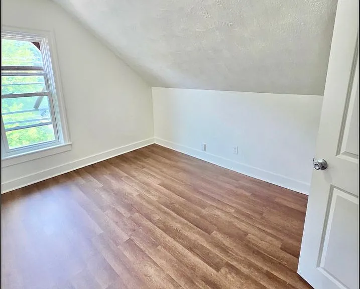 79 Hamlet Avenue — Photo 28