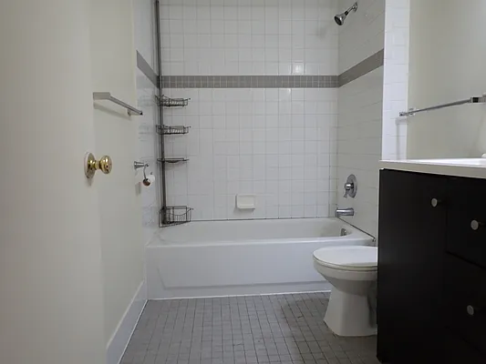 Rented by Hakeem Shahid, LREB | media 27