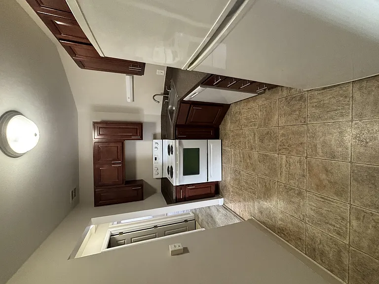 Hummingbird Pointe & The Gardens — Photo 43
