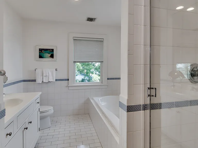 4705 Nassau Point Rd — Photo 12