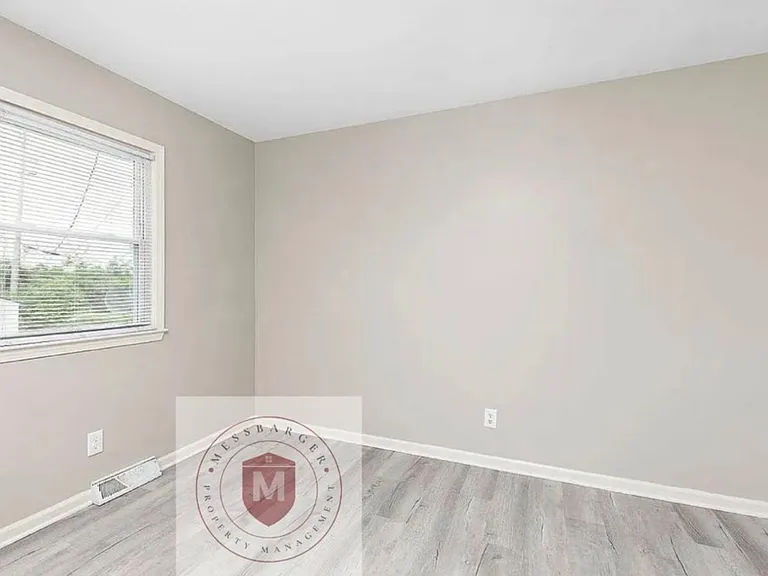 150 Fairlane St #A — Photo 11