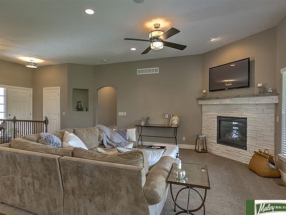 5th image of 1002 N 183rd Cir