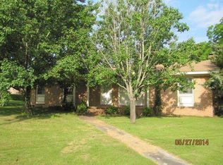 105 Huson Cir, Orangeburg, SC 29115