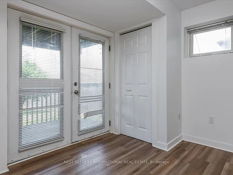 116 Courtney Cres #LOWER LEVEL — Photo 3