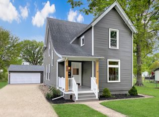 240 W Orleans St, Paxton, IL 60957