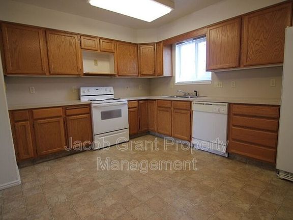 2nd image of 1940 S Ammon Rd APT 1