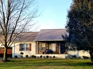 978 Harsh Ln, Castalian Springs, TN 37031