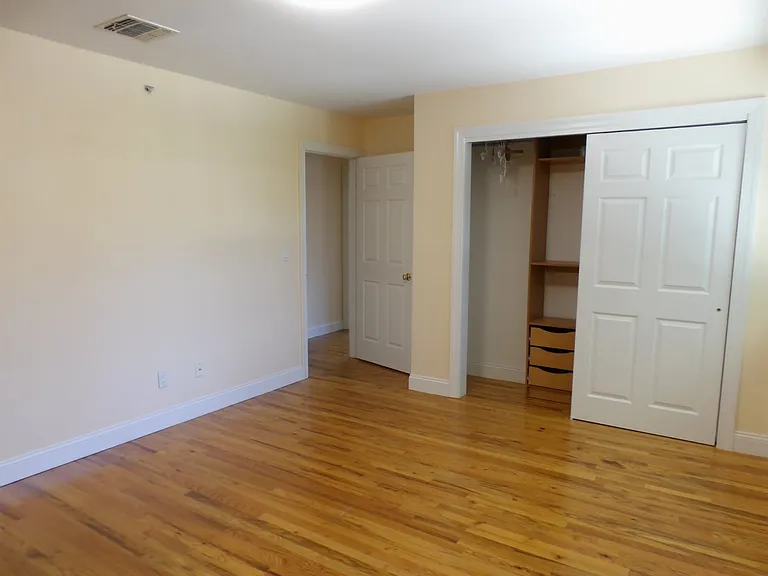 5175 Amboy Rd #2 — Photo 18