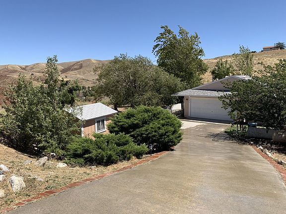 2nd image of 42602 Beaverbrook Dr