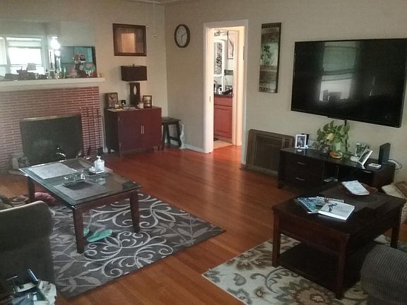 Large living room area with walk-in closet ! ! ! . . . w/ lots of extra room ! ! !