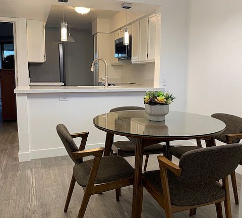4th image of 1718 S Longmore St Unit 8