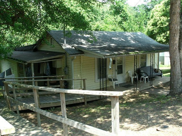 2nd image of 127 Bell Dr