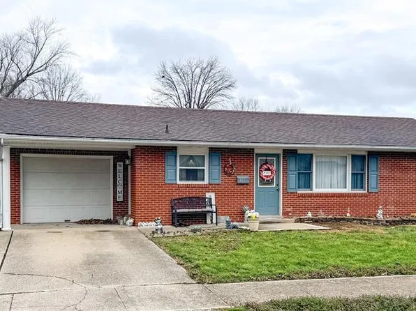 201 S Lake St, Mount Olive, IL 62069