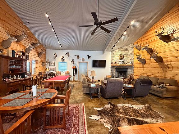 5th image of 1309 Jones Island Rd