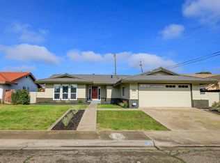 582 Oak Ridge Dr, Oakdale, CA 95361