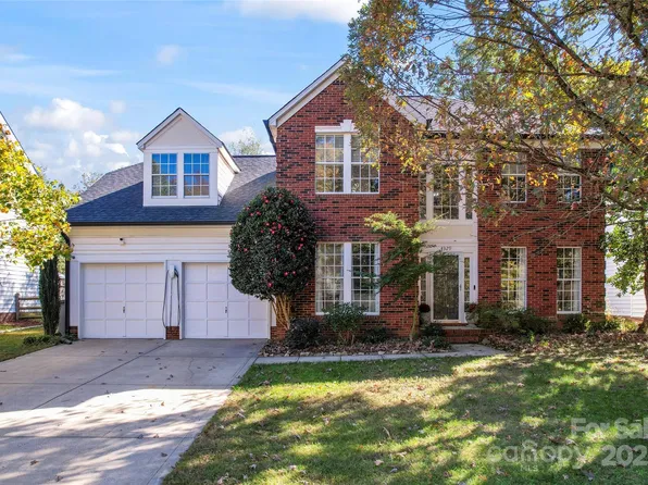 4329 Beauvista Dr, Charlotte, NC 28269