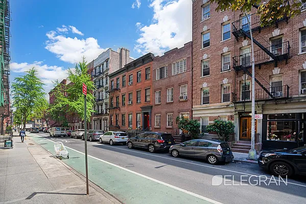 Sold by (Legacy) Elegran | media 13