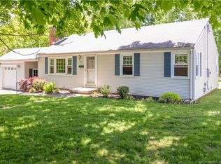 24 Eastview Ter, Rocky Hill, CT 06067