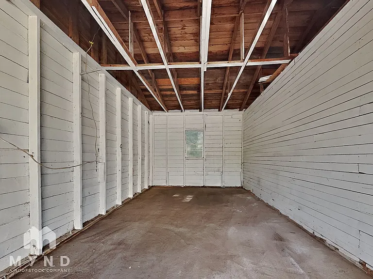 404 N Kenwood Rd — Photo 16