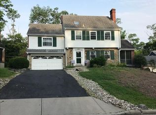 6517 Ridge Cir, Cincinnati, OH 45213