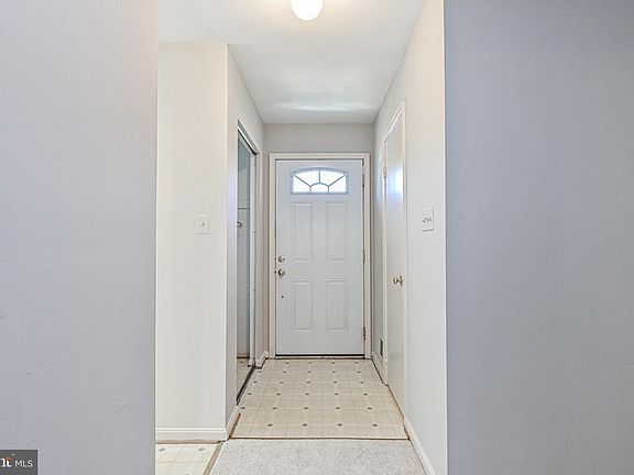 5th image of 7413 Fountain Head Dr