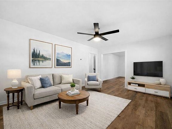 3rd image of 533 Wesley Camp Rd