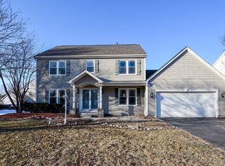 2490 Hayloft Ln, Elgin, IL 60124