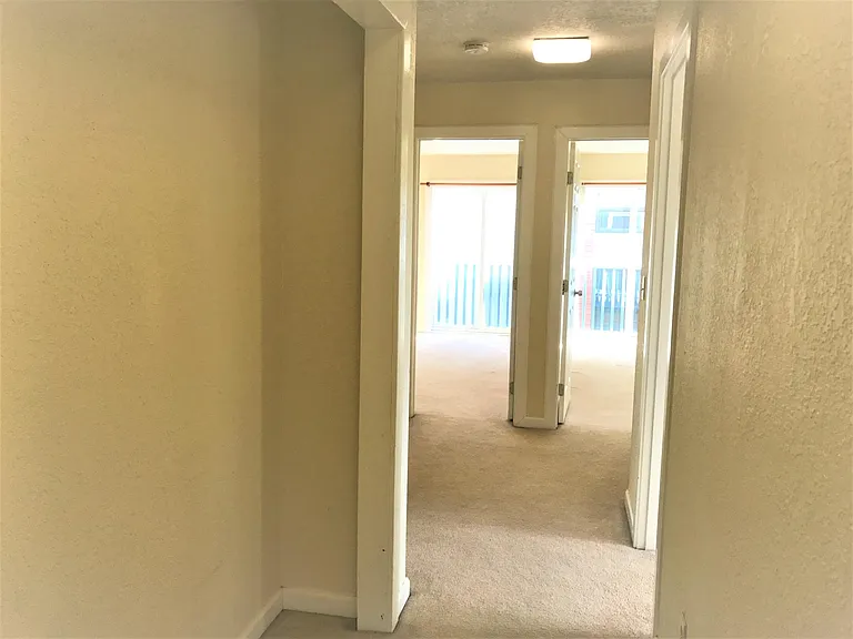 3316 Claremont Ave S — Photo 23