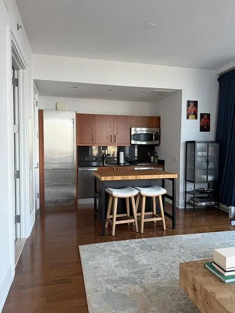 Studio, 713 sqft, $2,800 — Photo 4