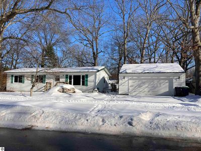 935 Grant St, Traverse City, MI, 49686