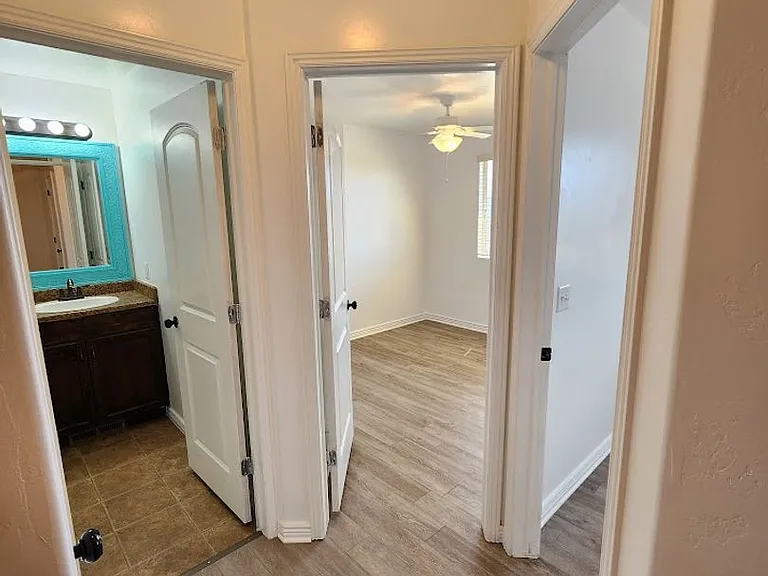 1000 E Bluff View Dr #94 — Photo 22