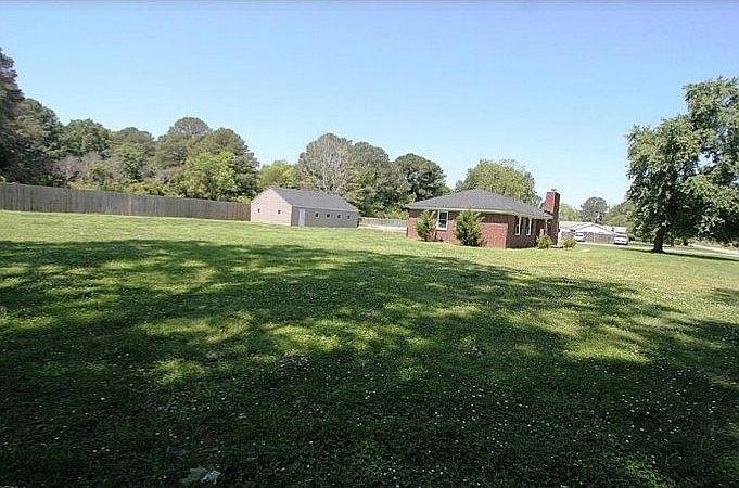 2nd image of 5013 Cullen Rd