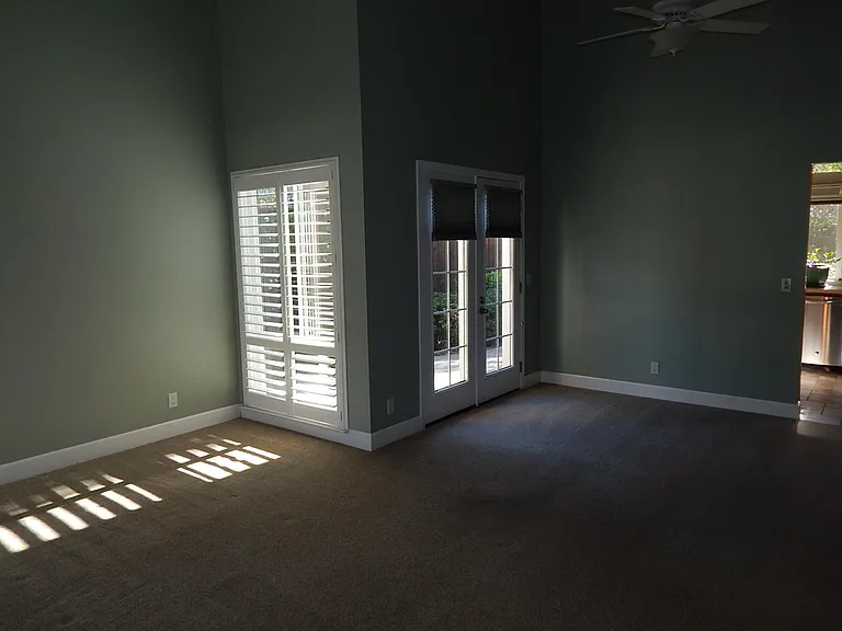 1209 Evans Ct — Photo 13