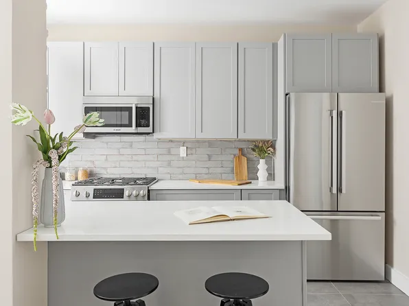 45 Argyle Rd #3B, Brooklyn, NY 11218