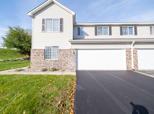 1828 Mockingbird Ave, Shakopee, MN 55379