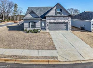 652 Summerfield Ln, Cartersville, GA 30120