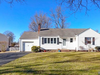371 Leonard Dr, New Milford, NJ, 07646